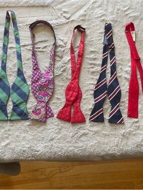 Assorted men’s vintage silk Bow Ties and Neckties - Red, Navy, Green, Pink